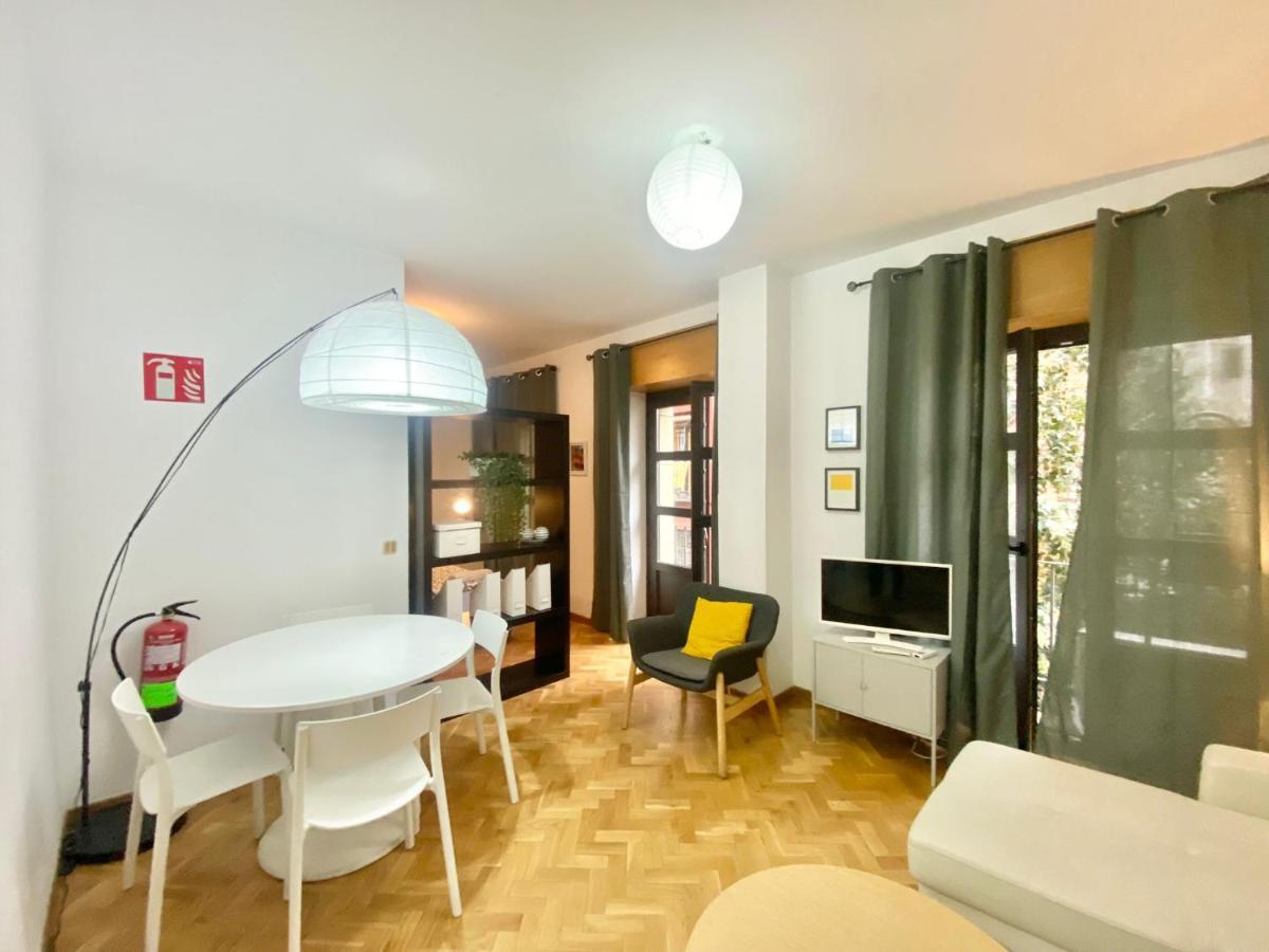 Centro Barrio Embajadores 01 마드리드 외부 사진