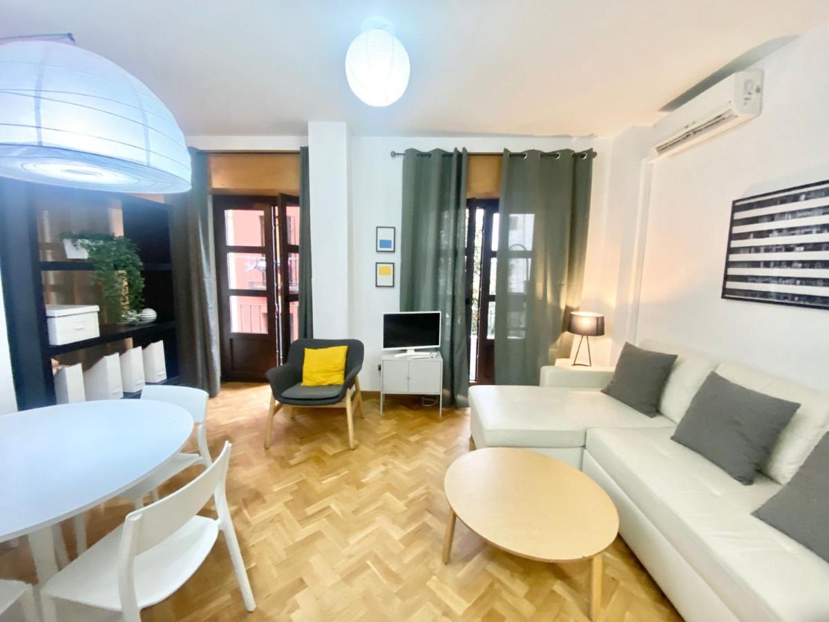 Centro Barrio Embajadores 01 마드리드 외부 사진