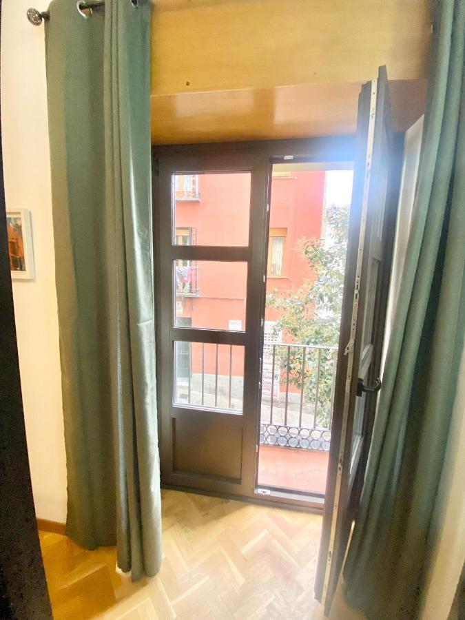 Centro Barrio Embajadores 01 마드리드 외부 사진